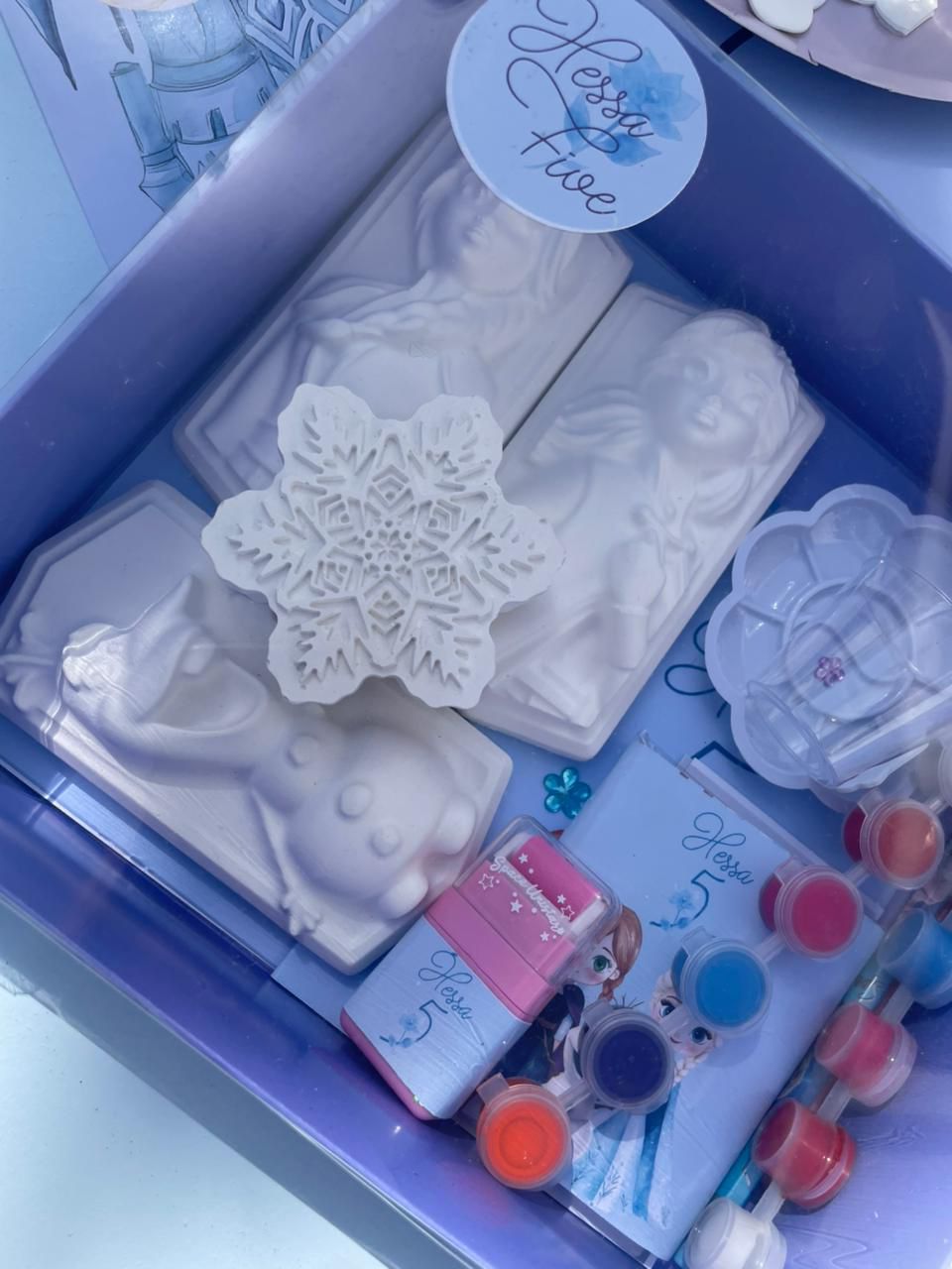 The Deluxe box
